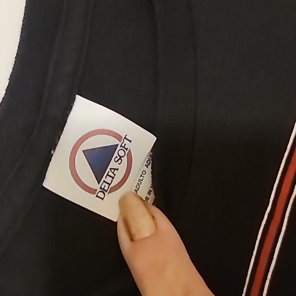 Delta Humorous Tee - Picture 3 of 4